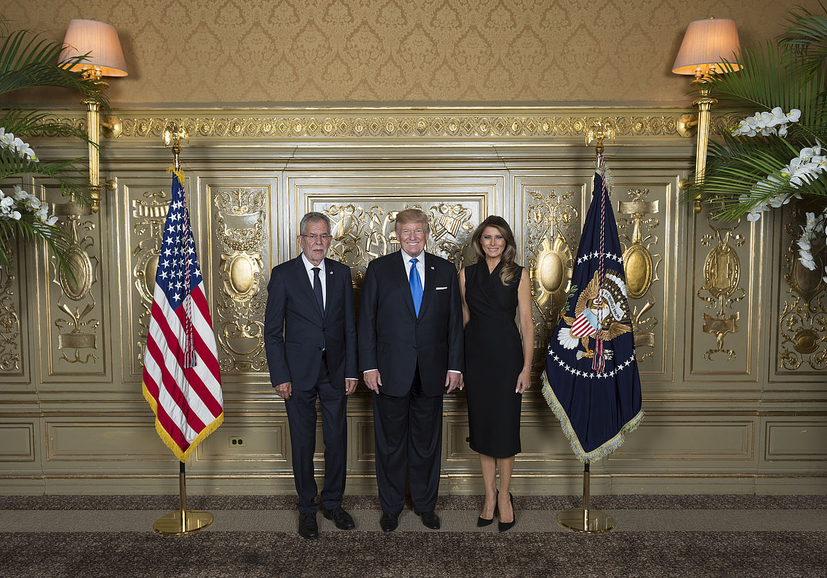 Alexander Van der Bellen bei Empfang von US-Präsident Donald Trump und Frau Melania Trump